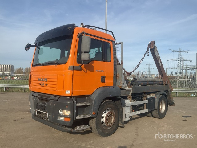 2007 MAN TGA18.360 4x2 Skip Loader Truck :Misc. Truck - Nuožulnaus pakėlimo ant platformos sunkvežimis: foto 2 2007 MAN TGA18.360 4x2 Skip Loader Truck :Misc. Truck - Nuožulnaus pakėlimo ant platformos sunkvežimis: foto 2