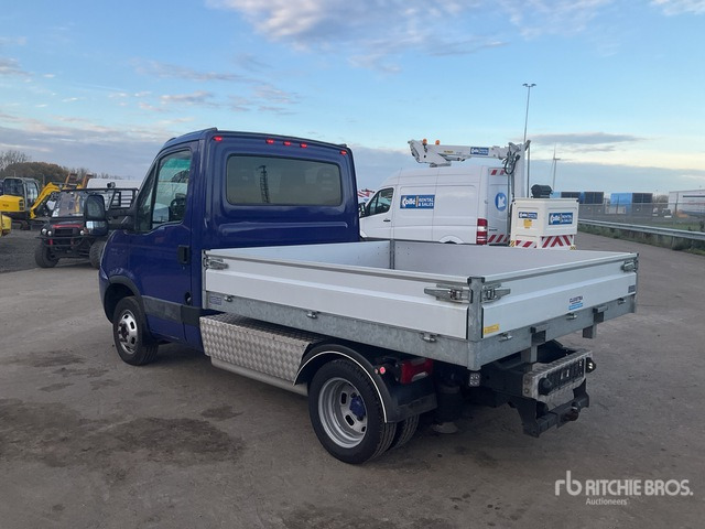 2010 Iveco 40C18 4x2 Van Truck - Bortinis automobilis: foto 3 2010 Iveco 40C18 4x2 Van Truck - Bortinis automobilis: foto 3