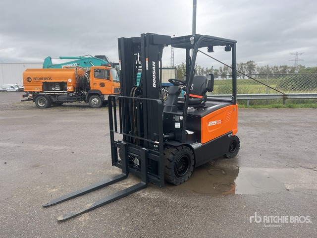 2023 Doosan B25X-7 PLUS (Unused) Electric Forklift - Elektrinis krautuvas: foto 1 2023 Doosan B25X-7 PLUS (Unused) Electric Forklift - Elektrinis krautuvas: foto 1