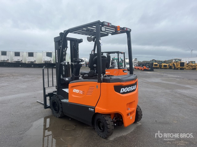 2023 Doosan B25X-7 PLUS (Unused) Electric Forklift - Elektrinis krautuvas: foto 1 2023 Doosan B25X-7 PLUS (Unused) Electric Forklift - Elektrinis krautuvas: foto 1