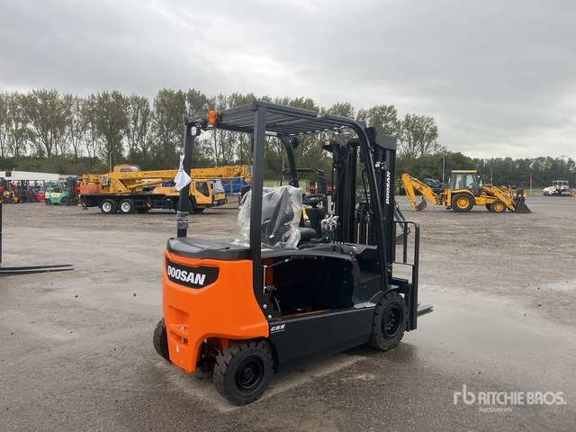 2023 Doosan B30X-7 PLUS (Unused) Electric Forklift - Elektrinis krautuvas: foto 4 2023 Doosan B30X-7 PLUS (Unused) Electric Forklift - Elektrinis krautuvas: foto 4