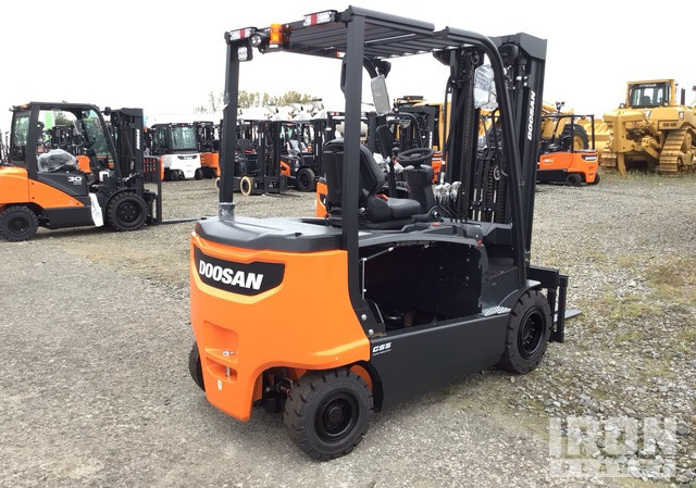 2023 Doosan B35X-7 PLUS 3500 kg Electric Forklift - Elektrinis krautuvas: foto 4 2023 Doosan B35X-7 PLUS 3500 kg Electric Forklift - Elektrinis krautuvas: foto 4