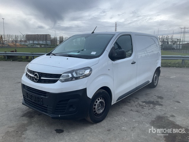 2023 Opel Vivaro Passenger Van - Mikroautobusas, Keleivinis furgonas: foto 1 2023 Opel Vivaro Passenger Van - Mikroautobusas, Keleivinis furgonas: foto 1