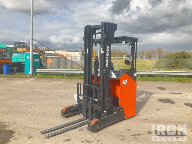 2024 Doosan BR16JW-9 MAST - FFT, MFH 6500, OAL (Unused) Reach Truck - Krautuvas su šakėmis: foto 2 2024 Doosan BR16JW-9 MAST - FFT, MFH 6500, OAL (Unused) Reach Truck - Krautuvas su šakėmis: foto 2