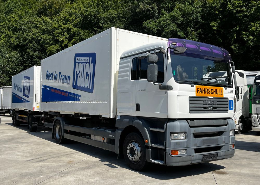 MAN TGA 18.350 6x2 D20 // BDF // Niski Przebieg // + Przyczepa Schmitz BDF // - Važiuoklės sunkvežimis: foto 1 MAN TGA 18.350 6x2 D20 // BDF // Niski Przebieg // + Przyczepa Schmitz BDF // - Važiuoklės sunkvežimis: foto 1