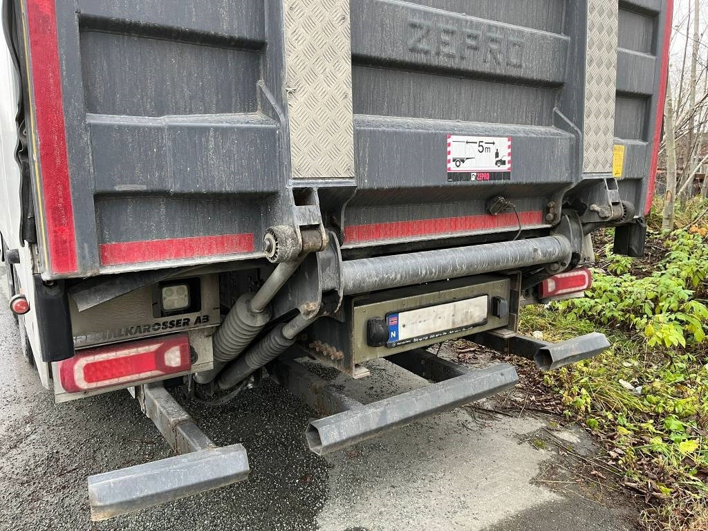 Furgonas sunkvežimis Mercedes-Benz Actros 2546  6x2: foto 19