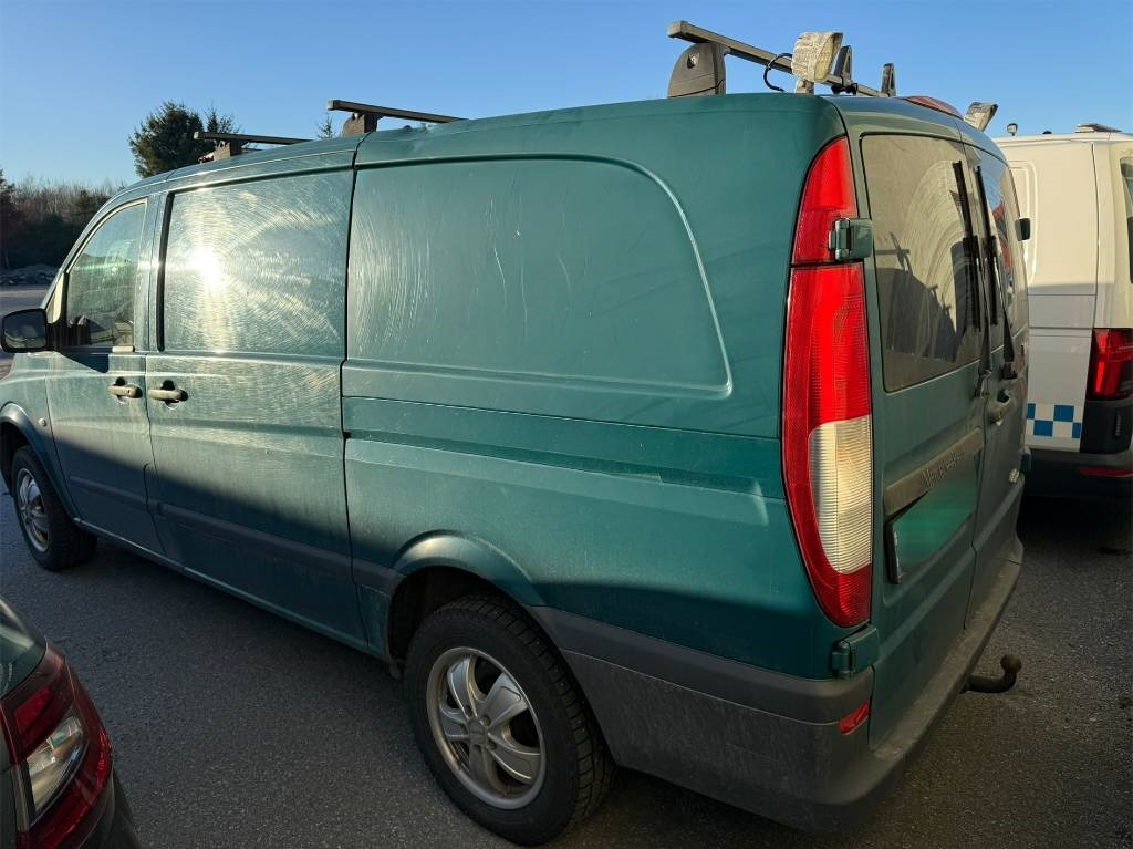 Mercedes-Benz Vito 116 CDI 4x4 - Furgonas su krovinių dėže: foto 4 Mercedes-Benz Vito 116 CDI 4x4 - Furgonas su krovinių dėže: foto 4