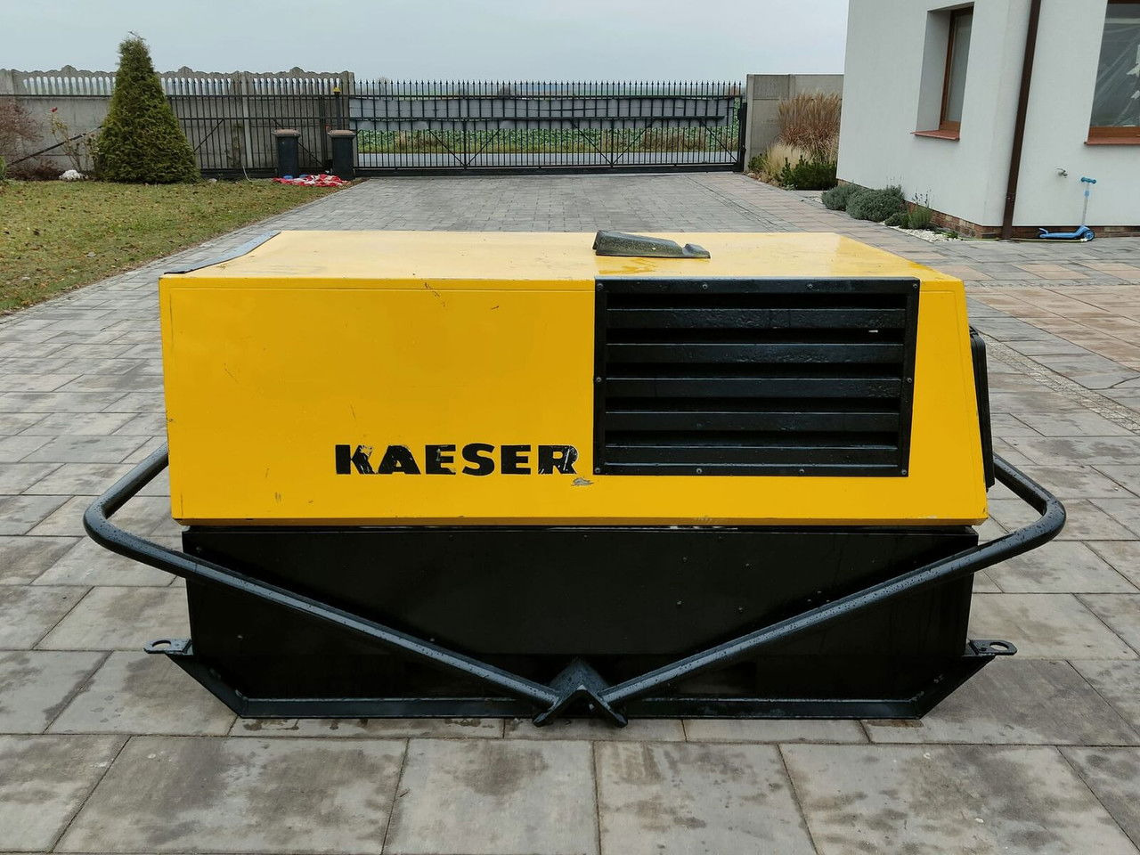 Kaeser M34E Sprężarka Elektryczna Kompresor 3.4 m3/min 22 KW - Oro kompresorius: foto 2 Kaeser M34E Sprężarka Elektryczna Kompresor 3.4 m3/min 22 KW - Oro kompresorius: foto 2