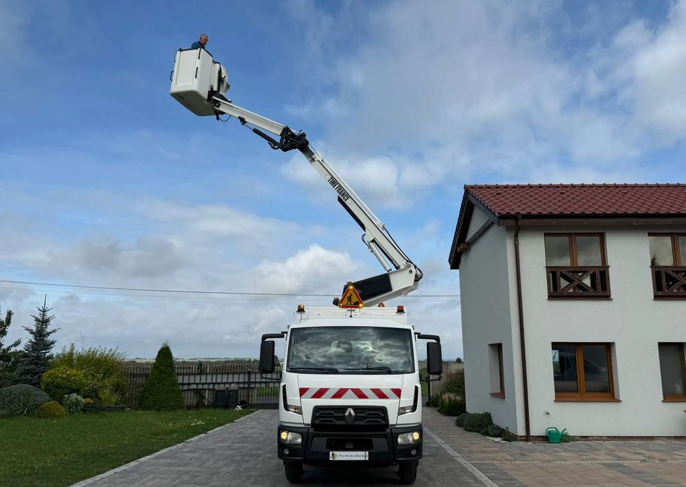 Renault D - Autobokštelio: foto 1 Renault D - Autobokštelio: foto 1