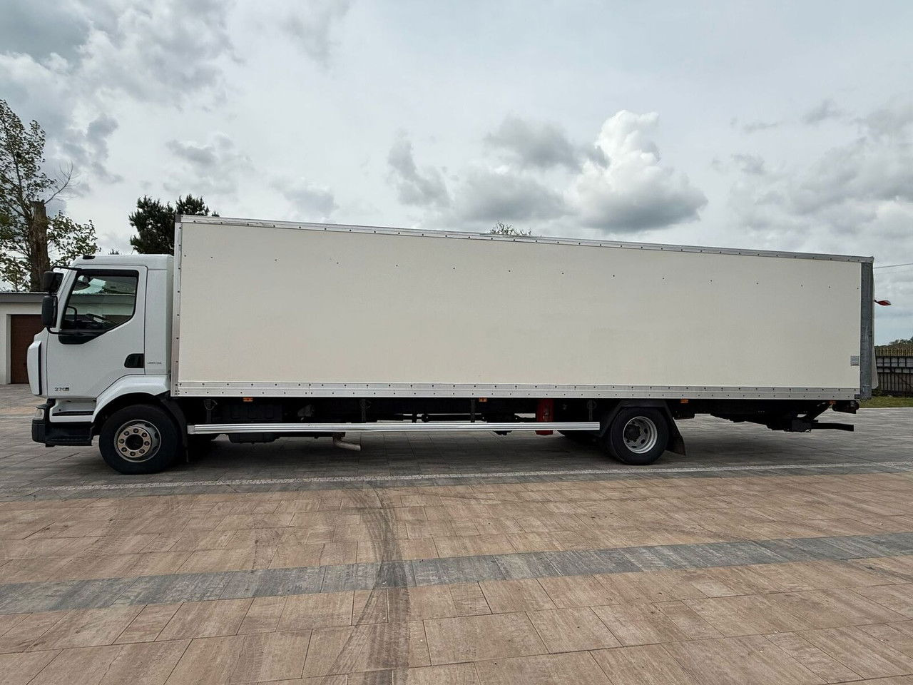 Renault Midlum 270 - Refrižeratorius sunkvežimis: foto 5 Renault Midlum 270 - Refrižeratorius sunkvežimis: foto 5