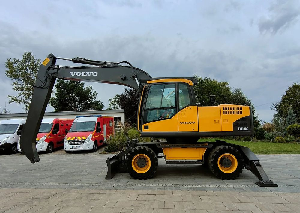 Volvo EW180C - Ratinis ekskavatorius: foto 4 Volvo EW180C - Ratinis ekskavatorius: foto 4