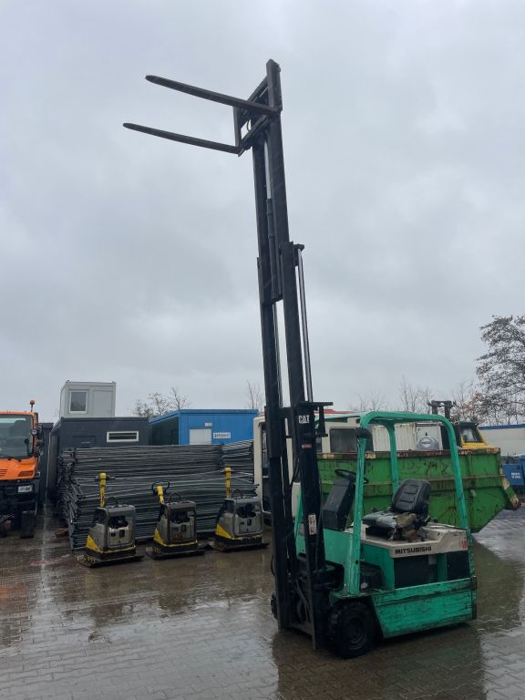 Mitsubishi FBS18-48s Elektrische heftruck triplo freelift 480cm - Šakinis krautuvas: foto 5 Mitsubishi FBS18-48s Elektrische heftruck triplo freelift 480cm - Šakinis krautuvas: foto 5