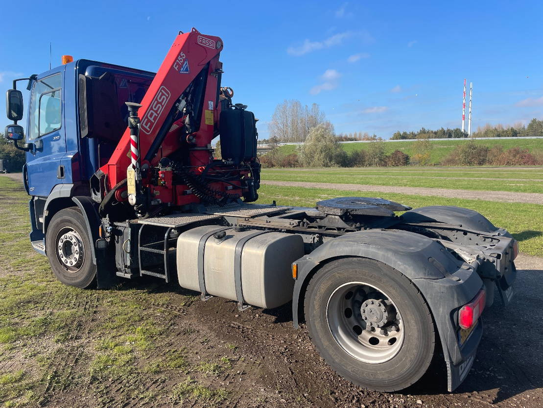 DAF CF 370 Caf 370 met fassi f155 kraan Zgan - Vilkikas: foto 3 DAF CF 370 Caf 370 met fassi f155 kraan Zgan - Vilkikas: foto 3