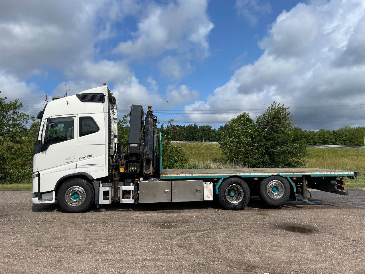 Volvo FH 13.540 FH 540 with hiab 477 e6 with remote - Sunkvežimis su kranu: foto 3 Volvo FH 13.540 FH 540 with hiab 477 e6 with remote - Sunkvežimis su kranu: foto 3