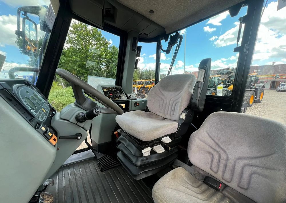 Traktorius JCB Fastrac 2150: foto 12