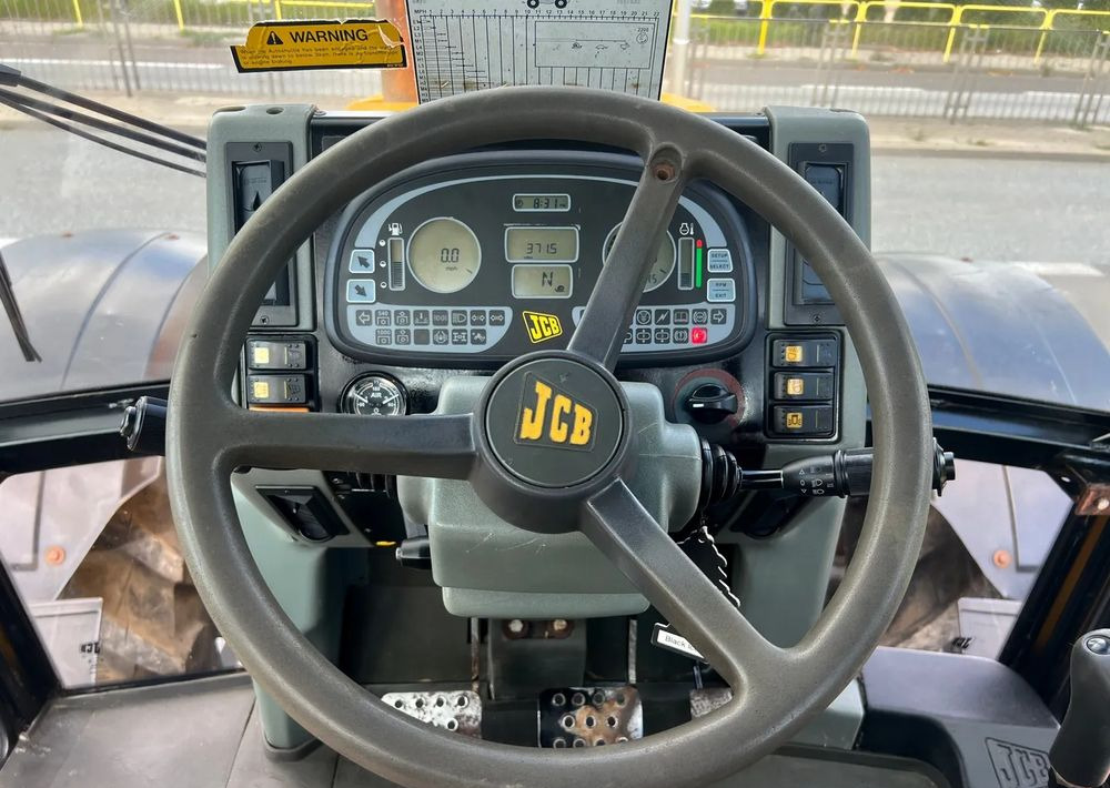 Traktorius JCB Fastrac 2150: foto 15