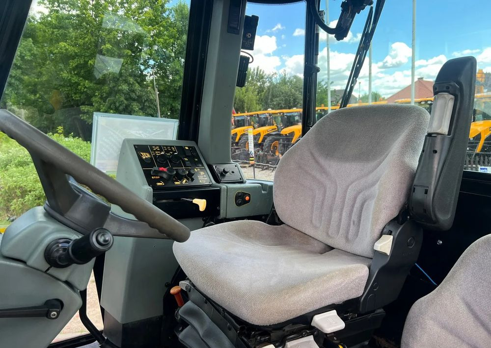 Traktorius JCB Fastrac 2150: foto 11