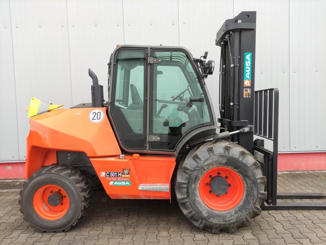 Ausa C 501 HX 4 - Krautuvas-visureigis: foto 3 Ausa C 501 HX 4 - Krautuvas-visureigis: foto 3