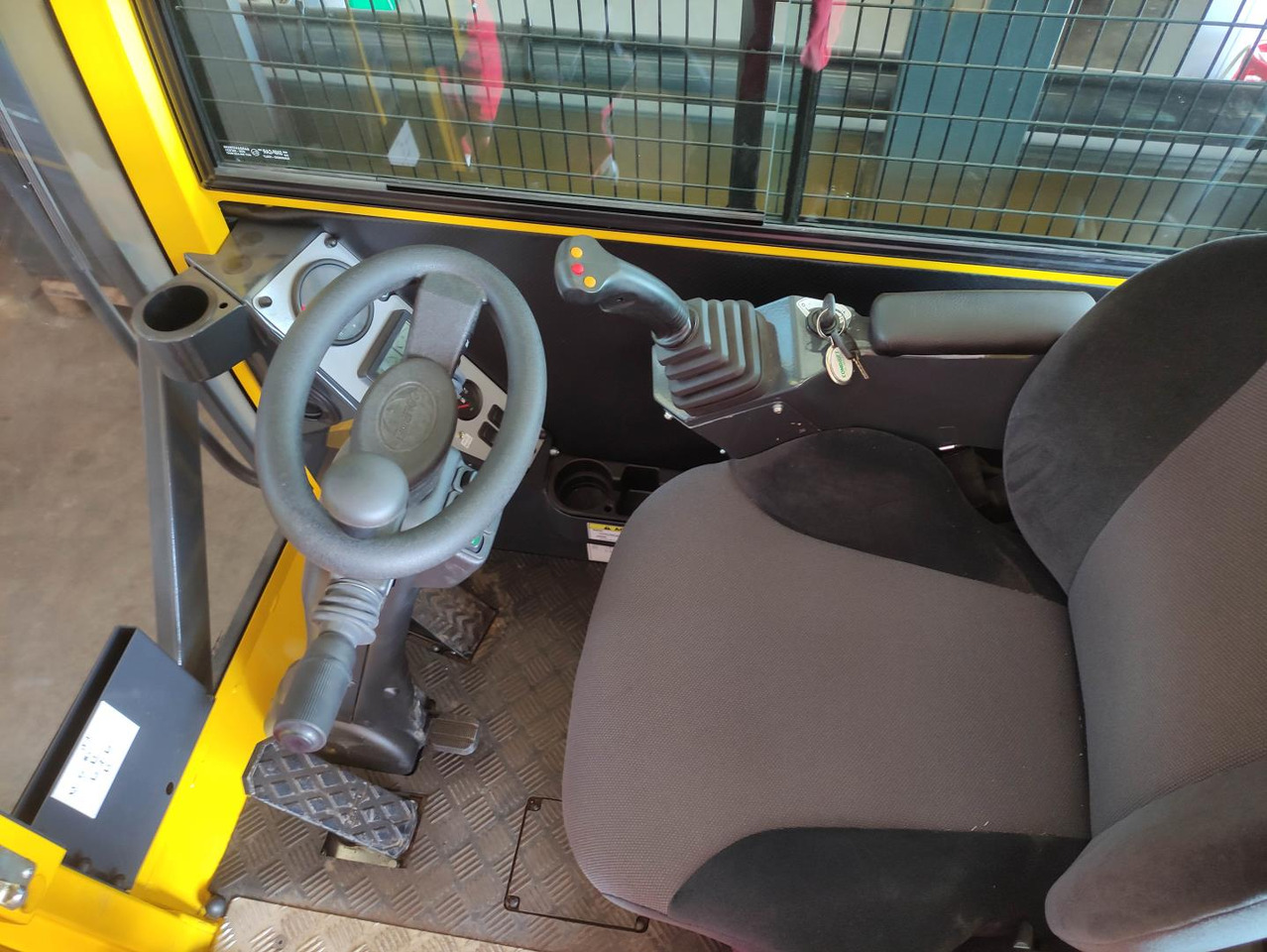 Combilift C6000 FSL - Šoninis krautuvas: foto 5 Combilift C6000 FSL - Šoninis krautuvas: foto 5
