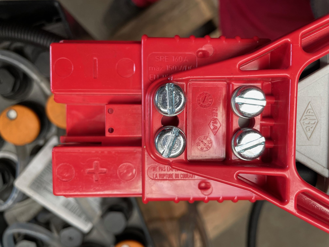 Exide 24 Volt I 2EPzB 200 - Akumuliatorius - Krovimo technika: foto 4 Exide 24 Volt I 2EPzB 200 - Akumuliatorius - Krovimo technika: foto 4