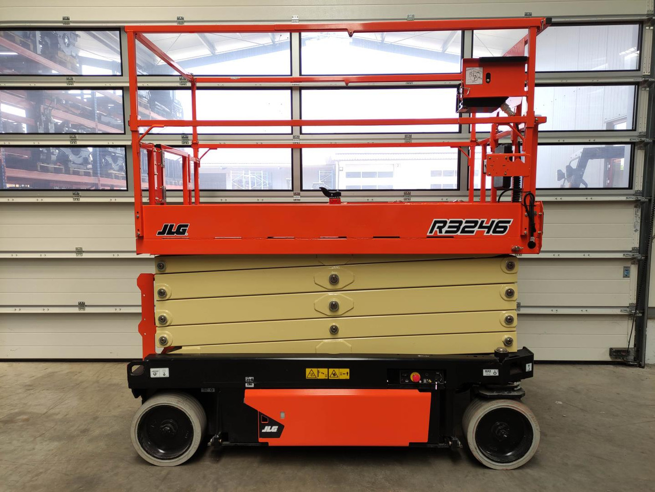 JLG R3246 - Žirklinis keltuvas: foto 2 JLG R3246 - Žirklinis keltuvas: foto 2