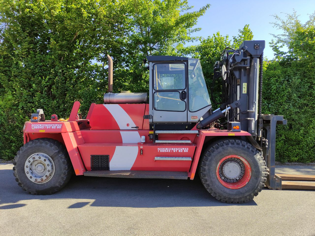 Kalmar DCD250-12 LB - Dyzelinis krautuvas: foto 3 Kalmar DCD250-12 LB - Dyzelinis krautuvas: foto 3