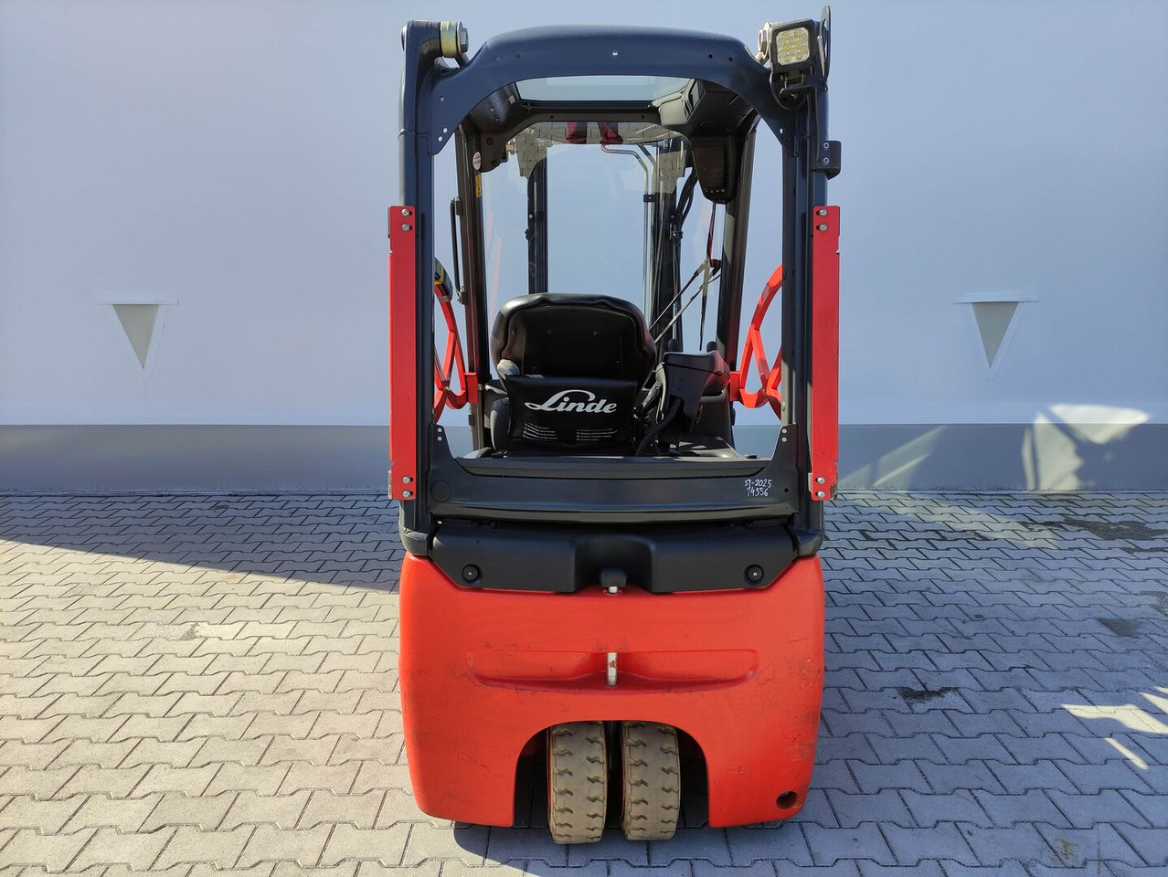 Linde E16-02-EVO-386 - Elektrinis krautuvas: foto 4 Linde E16-02-EVO-386 - Elektrinis krautuvas: foto 4