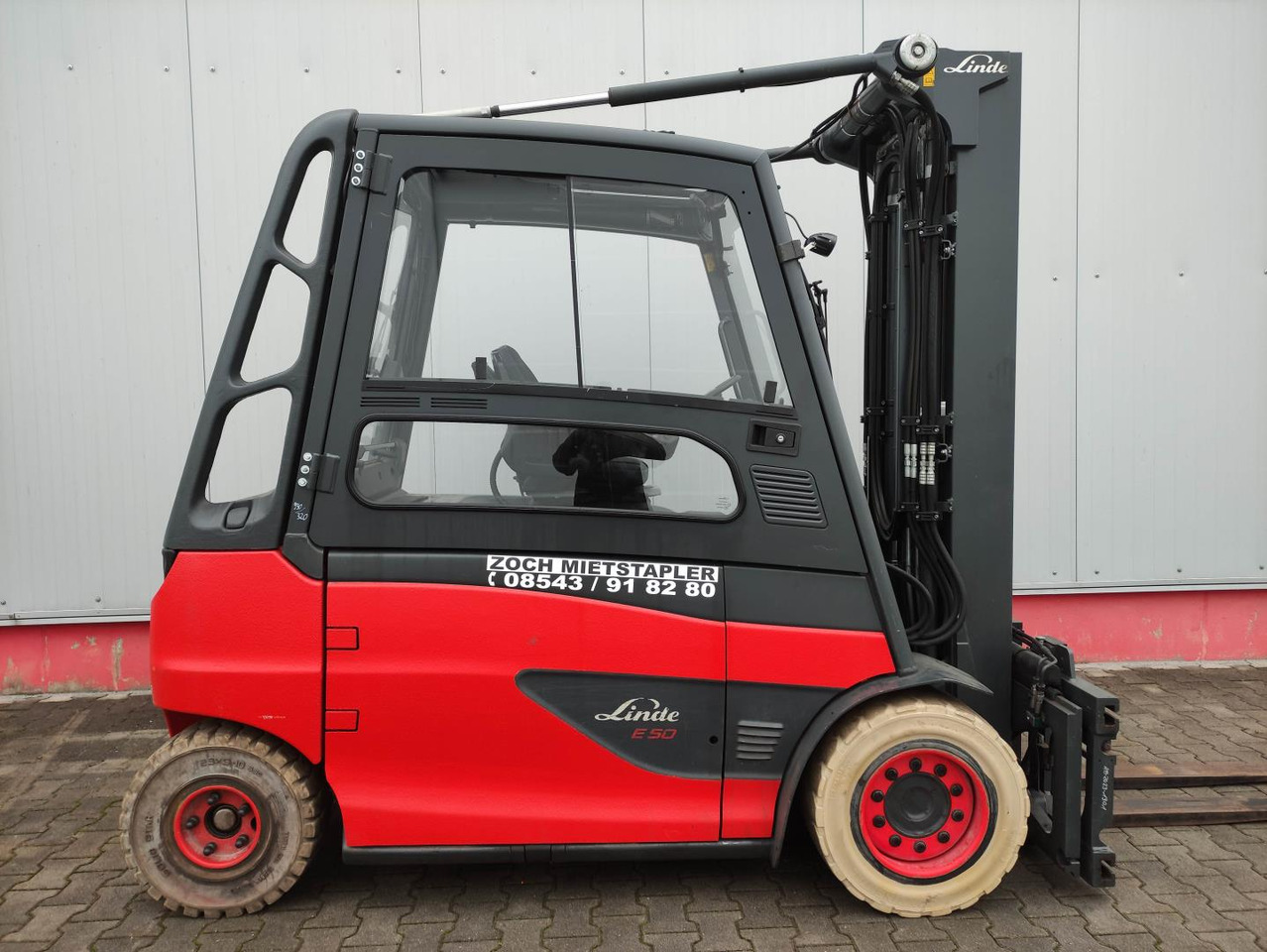Linde E50HL-01-600 - Elektrinis krautuvas: foto 2 Linde E50HL-01-600 - Elektrinis krautuvas: foto 2