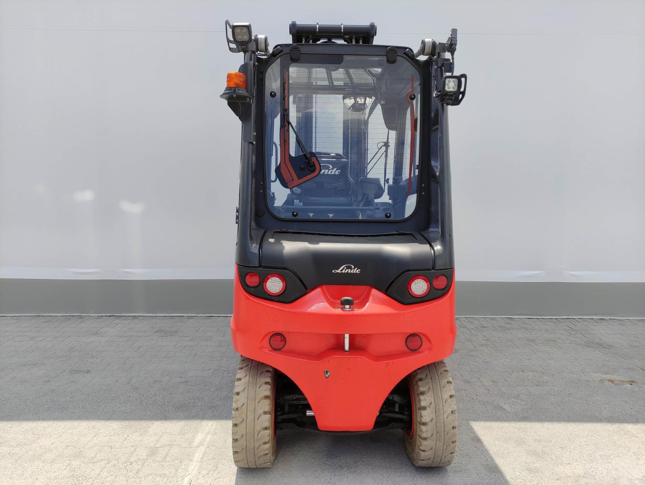 Linde E50HL-388 - Elektrinis krautuvas: foto 4 Linde E50HL-388 - Elektrinis krautuvas: foto 4