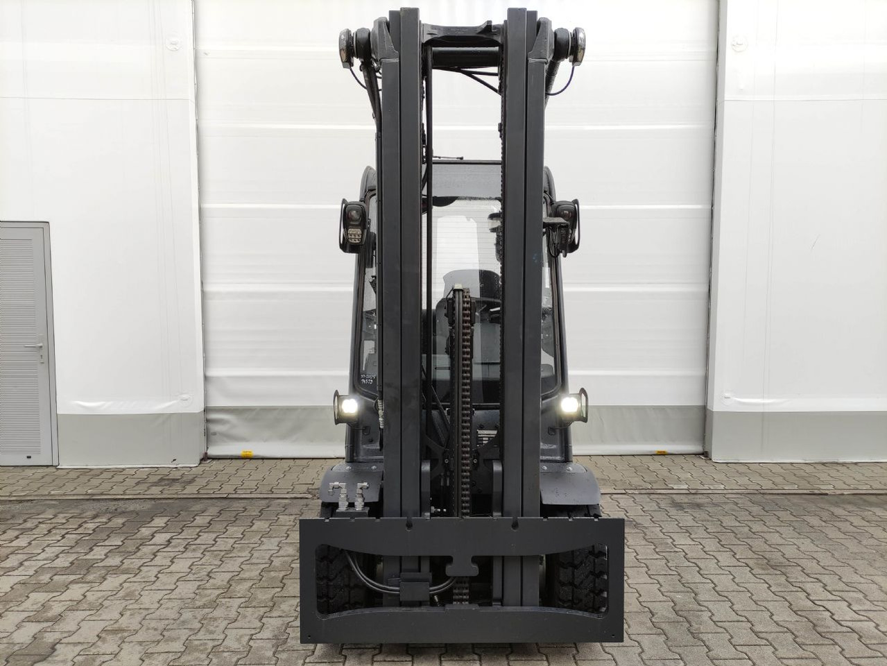 Linde H35D-01-120 (LACK NEU) - Dyzelinis krautuvas: foto 3 Linde H35D-01-120 (LACK NEU) - Dyzelinis krautuvas: foto 3