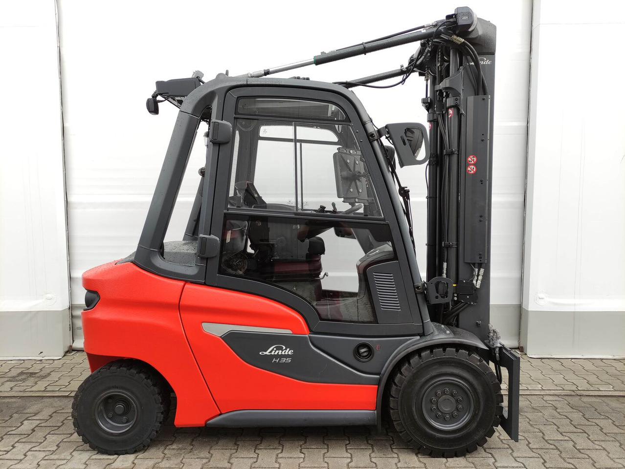 Linde H35D-01-120 (LACK NEU) - Dyzelinis krautuvas: foto 2 Linde H35D-01-120 (LACK NEU) - Dyzelinis krautuvas: foto 2