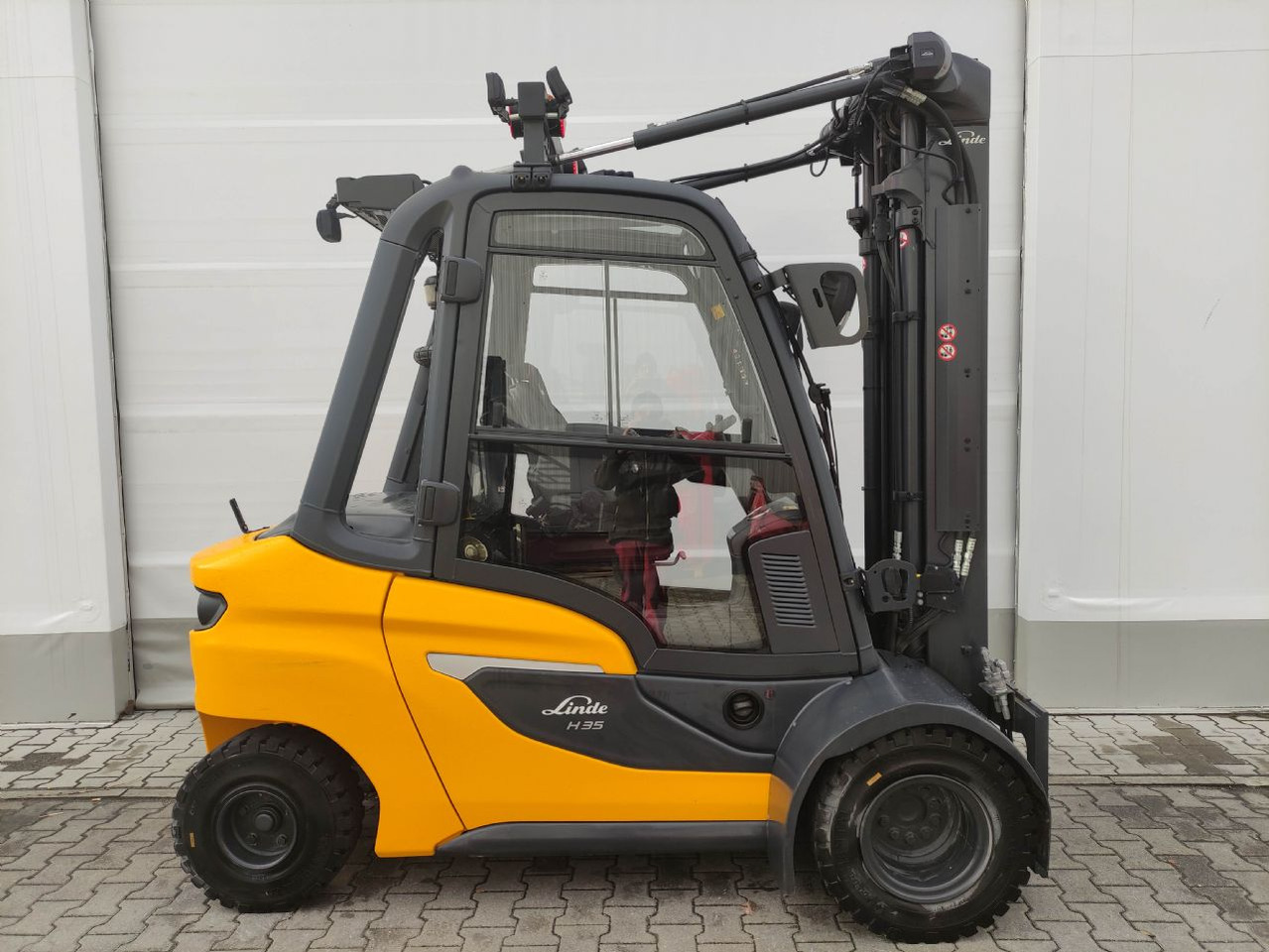 Linde H35D-01-120 - Dyzelinis krautuvas: foto 2 Linde H35D-01-120 - Dyzelinis krautuvas: foto 2