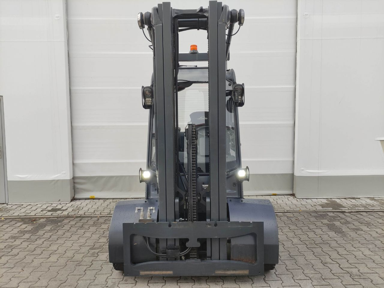 Linde H35D-01-120 - Dyzelinis krautuvas: foto 3 Linde H35D-01-120 - Dyzelinis krautuvas: foto 3
