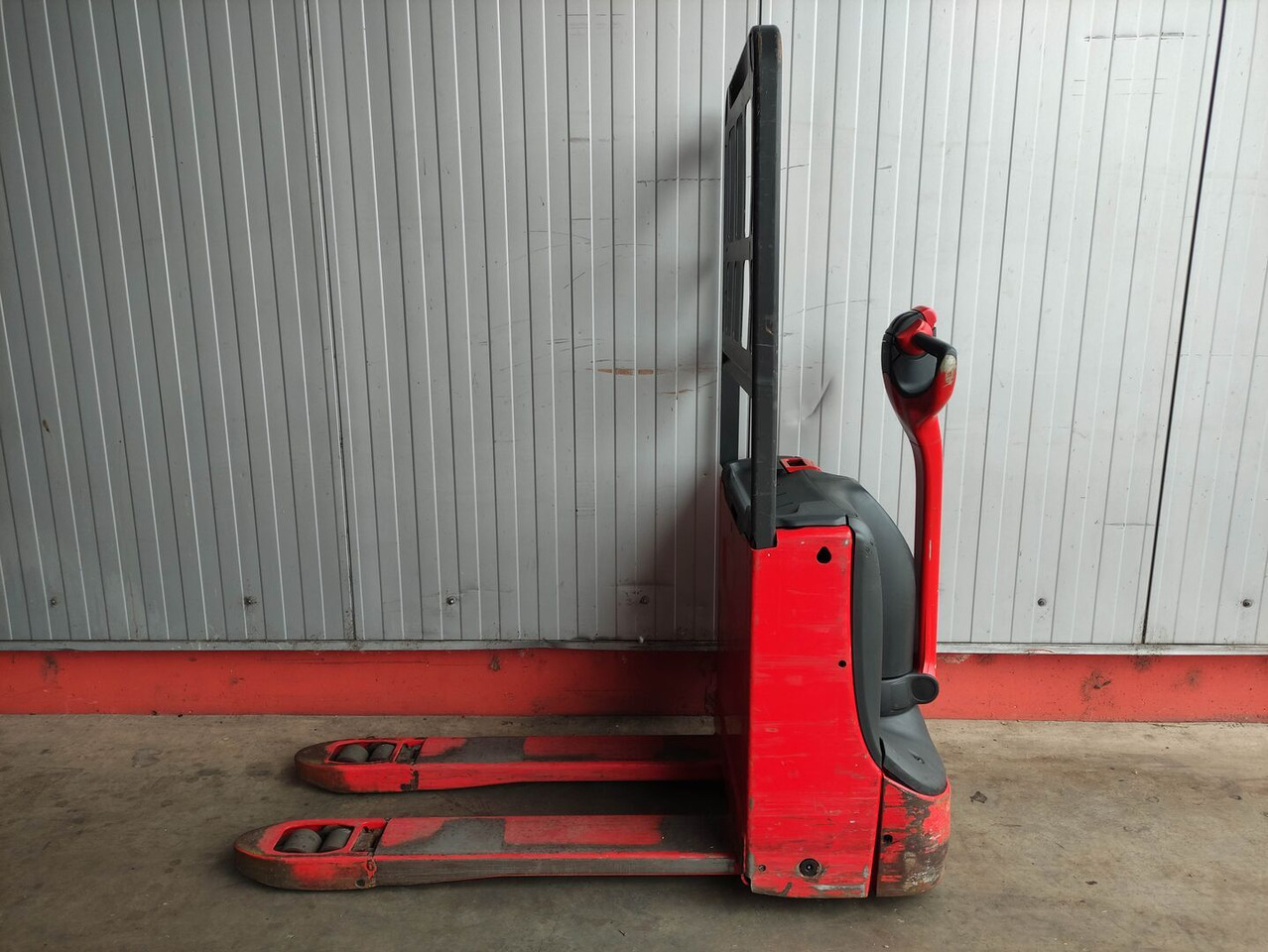 Linde T16-1152 - Padėklų krautuvas: foto 1 Linde T16-1152 - Padėklų krautuvas: foto 1