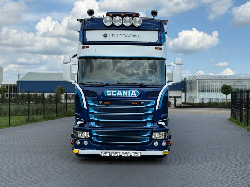 Scania R450 SHOW COMBI, SPECIAL INTERIOR, LIKE NEW, LOW MILEAGE. - Furgonas sunkvežimis: foto 3 Scania R450 SHOW COMBI, SPECIAL INTERIOR, LIKE NEW, LOW MILEAGE. - Furgonas sunkvežimis: foto 3