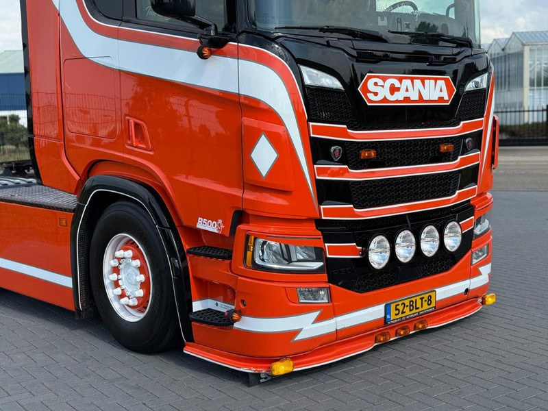 Scania R500 SHOWTRUCK, VOLLUCHT, PTO/HYDRAULIEK, RETARDER, 6X2/4. - Vilkikas: foto 2 Scania R500 SHOWTRUCK, VOLLUCHT, PTO/HYDRAULIEK, RETARDER, 6X2/4. - Vilkikas: foto 2