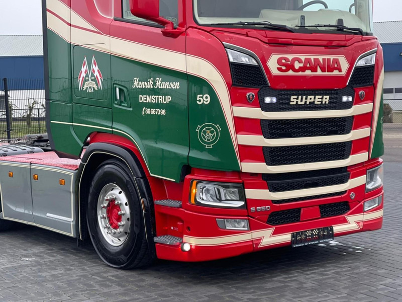 Scania S 650 SHOW TRUCK, FULL AIR, MOTOR BRAKE, PTO/HYDRAULIC. - Vilkikas: foto 4 Scania S 650 SHOW TRUCK, FULL AIR, MOTOR BRAKE, PTO/HYDRAULIC. - Vilkikas: foto 4