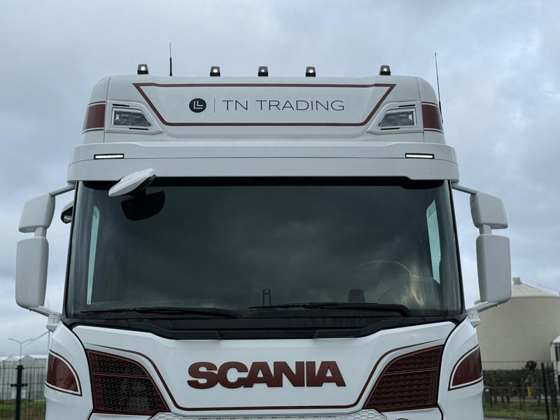 Scania S450 VOLLUCHT, SMART 2 TACHO, 2X TANK, RETARDER, VOL SPOILER, PARK COOL. - Vilkikas: foto 5 Scania S450 VOLLUCHT, SMART 2 TACHO, 2X TANK, RETARDER, VOL SPOILER, PARK COOL. - Vilkikas: foto 5