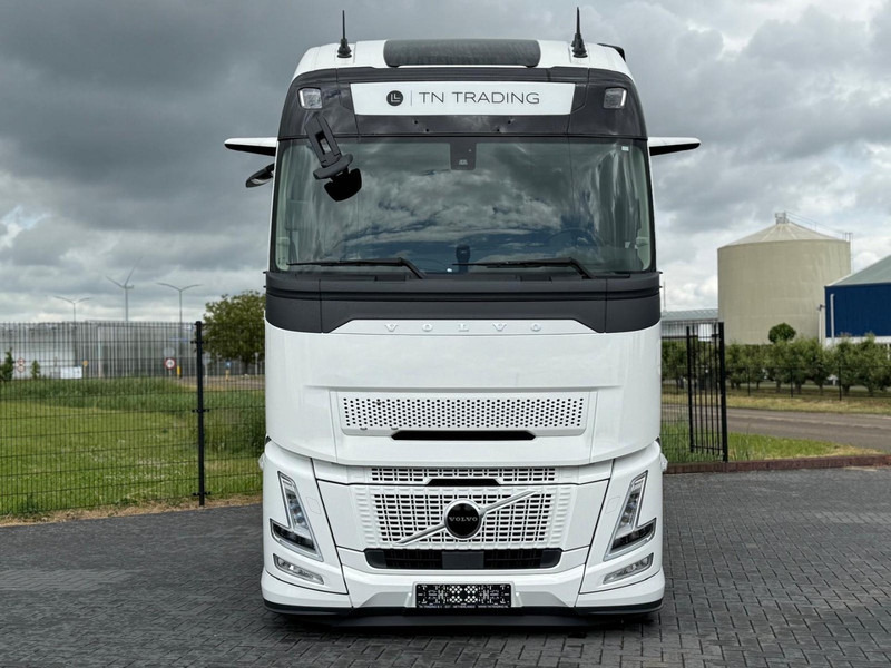 Volvo FH 13.460XL NEW, FULL AIR, ALCOA, HYDRAULIC, XL, FULL. - Vilkikas: foto 3 Volvo FH 13.460XL NEW, FULL AIR, ALCOA, HYDRAULIC, XL, FULL. - Vilkikas: foto 3