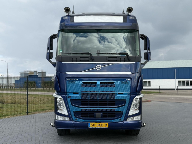 Volvo FH 13.500 DYNAMIC STEERING, DUAL CLUTCH, ACC, 3X CAMERA, ACC. - Konteineris-vežimus/ Sukeisti kūną sunkvežimis: foto 3 Volvo FH 13.500 DYNAMIC STEERING, DUAL CLUTCH, ACC, 3X CAMERA, ACC. - Konteineris-vežimus/ Sukeisti kūną sunkvežimis: foto 3