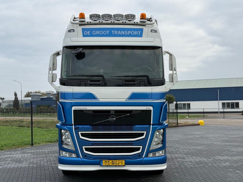 Volvo FH 540 CONTAINER TRANSPORT, KIEP SYSTEEM, LEATHER SEATS, TOP. - Konteineris-vežimus/ Sukeisti kūną sunkvežimis: foto 3 Volvo FH 540 CONTAINER TRANSPORT, KIEP SYSTEEM, LEATHER SEATS, TOP. - Konteineris-vežimus/ Sukeisti kūną sunkvežimis: foto 3