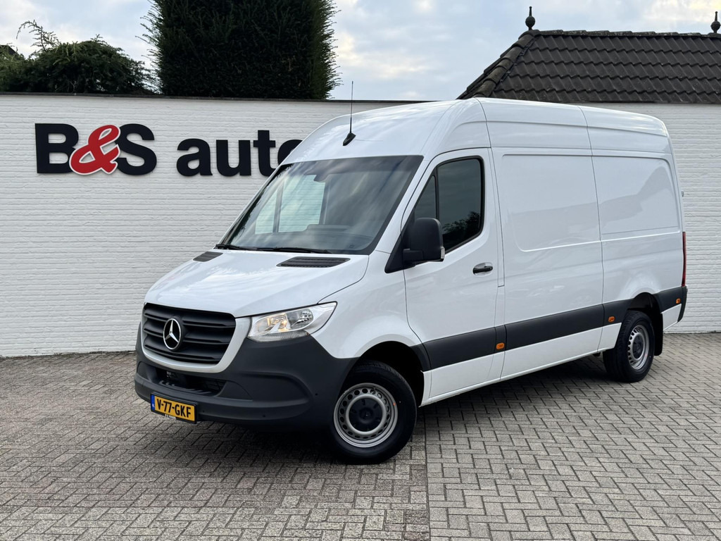 Mercedes-Benz Sprinter-317 1.9 CDI L2 9G laadruimte bekleed Leder Camera Clima M-bux media systeem DAB - Krovininis mikroautobusas: foto 1 Mercedes-Benz Sprinter-317 1.9 CDI L2 9G laadruimte bekleed Leder Camera Clima M-bux media systeem DAB - Krovininis mikroautobusas: foto 1