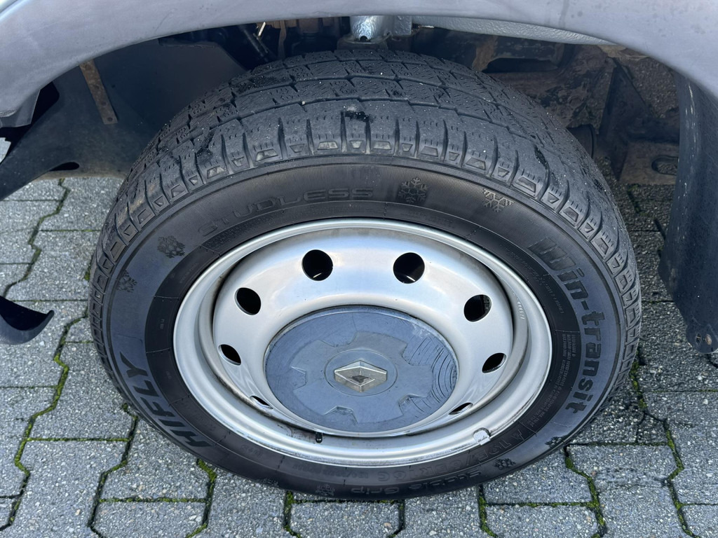 Renault Master-T28 2.5dCi L1H1 Dubbele cabine Trekhaak APK 05-2025 Loopt goed! - Komercinis automobilis su dviguba kabina: foto 3 Renault Master-T28 2.5dCi L1H1 Dubbele cabine Trekhaak APK 05-2025 Loopt goed! - Komercinis automobilis su dviguba kabina: foto 3