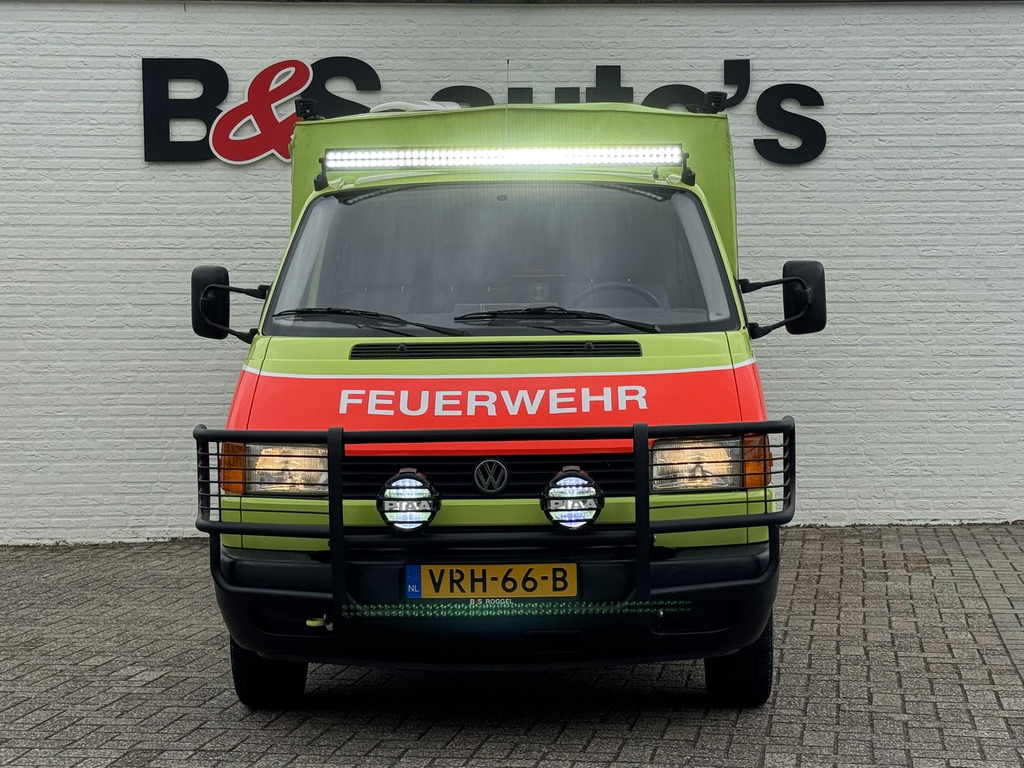 Volkswagen Transporter-2.5 5-cilinder benzine 4x4 syncro ex Zwitserse brandweer Trekhaak Verstralers Laadruimte ventilatie - Tentinis mikroautobusas: foto 3 Volkswagen Transporter-2.5 5-cilinder benzine 4x4 syncro ex Zwitserse brandweer Trekhaak Verstralers Laadruimte ventilatie - Tentinis mikroautobusas: foto 3