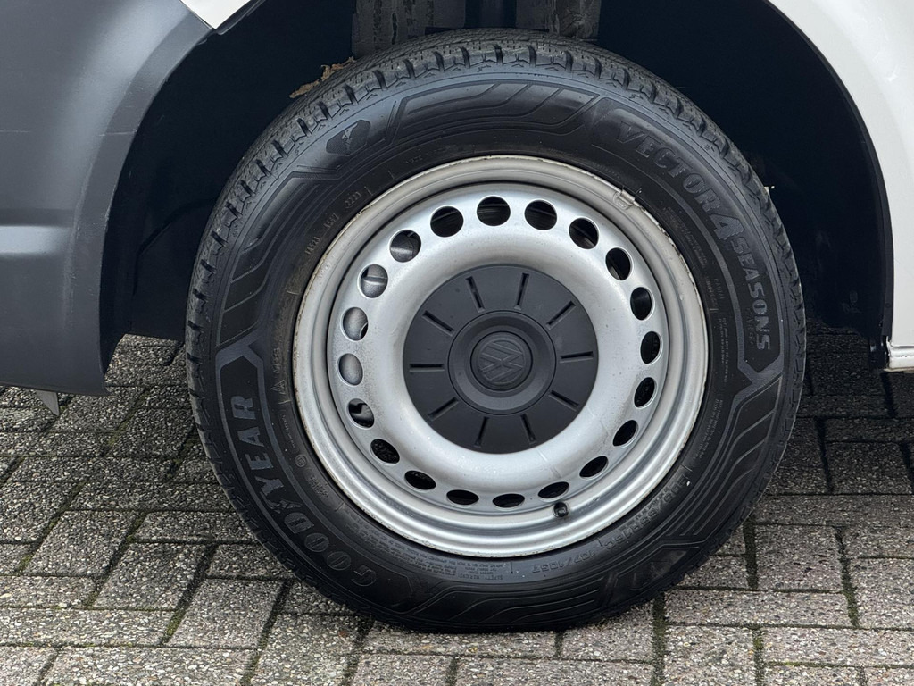 Volkswagen Transporter Kombi-T6 2.0 TDI 9 persoons Cruise control Airco Verwarmbare buitenspiegels - Keleivinis furgonas: foto 4 Volkswagen Transporter Kombi-T6 2.0 TDI 9 persoons Cruise control Airco Verwarmbare buitenspiegels - Keleivinis furgonas: foto 4