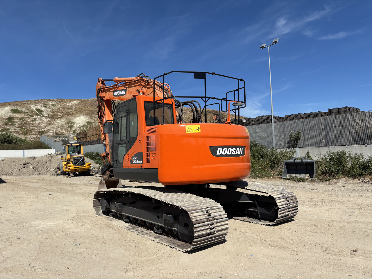 DOOSAN DX235LCR - Vikšrinis ekskavatorius: foto 3 DOOSAN DX235LCR - Vikšrinis ekskavatorius: foto 3
