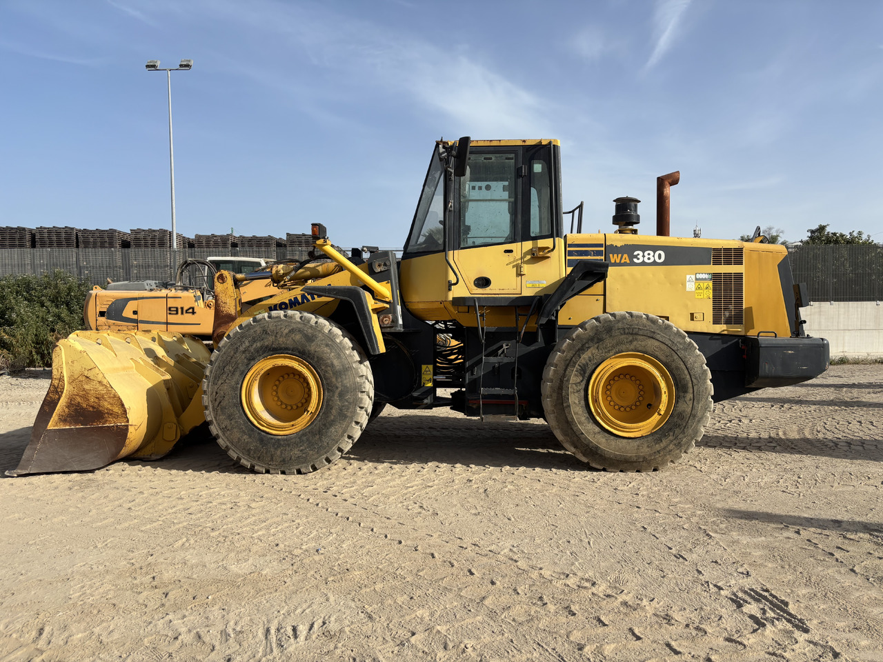 KOMATSU WA380-6 - Krautuvas: foto 2 KOMATSU WA380-6 - Krautuvas: foto 2