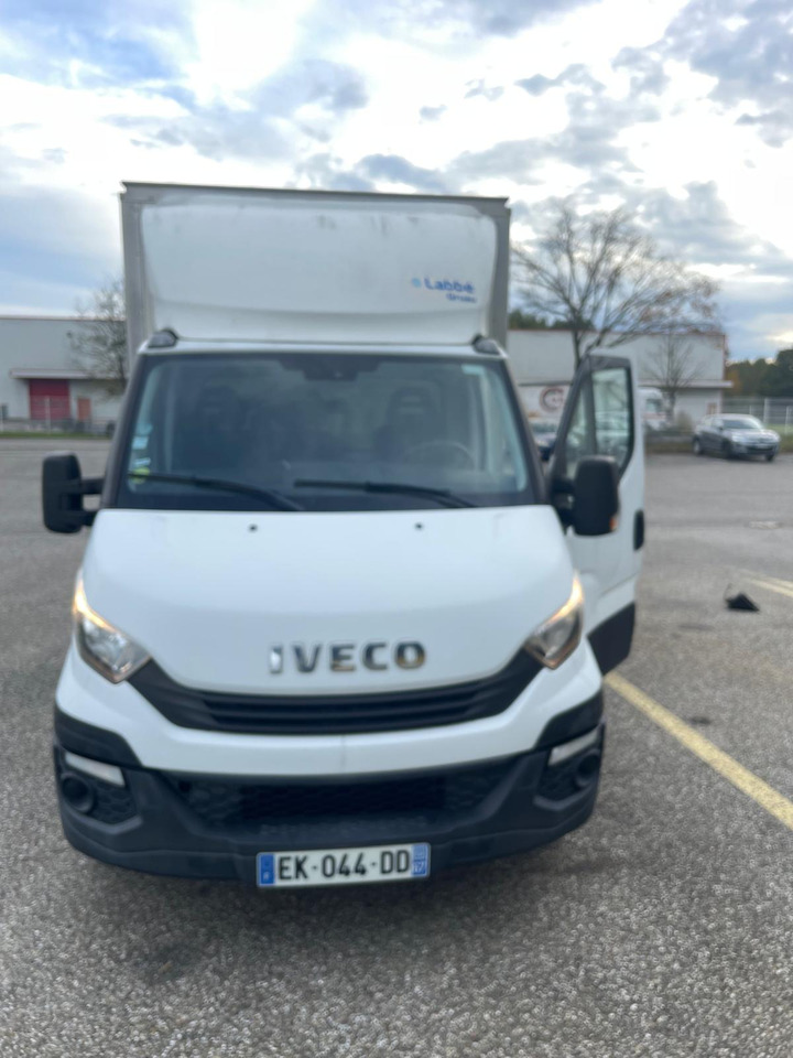 IVECO Dailly 35c16 - Furgonas su krovinių dėže: foto 1 IVECO Dailly 35c16 - Furgonas su krovinių dėže: foto 1