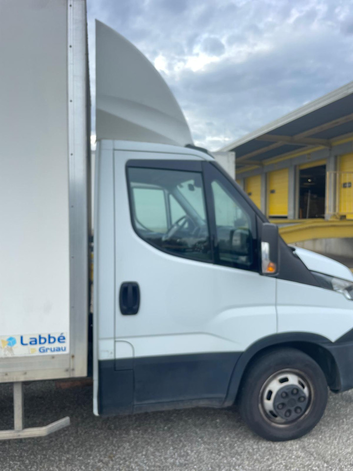 IVECO Dailly 35c16 - Furgonas su krovinių dėže: foto 2 IVECO Dailly 35c16 - Furgonas su krovinių dėže: foto 2