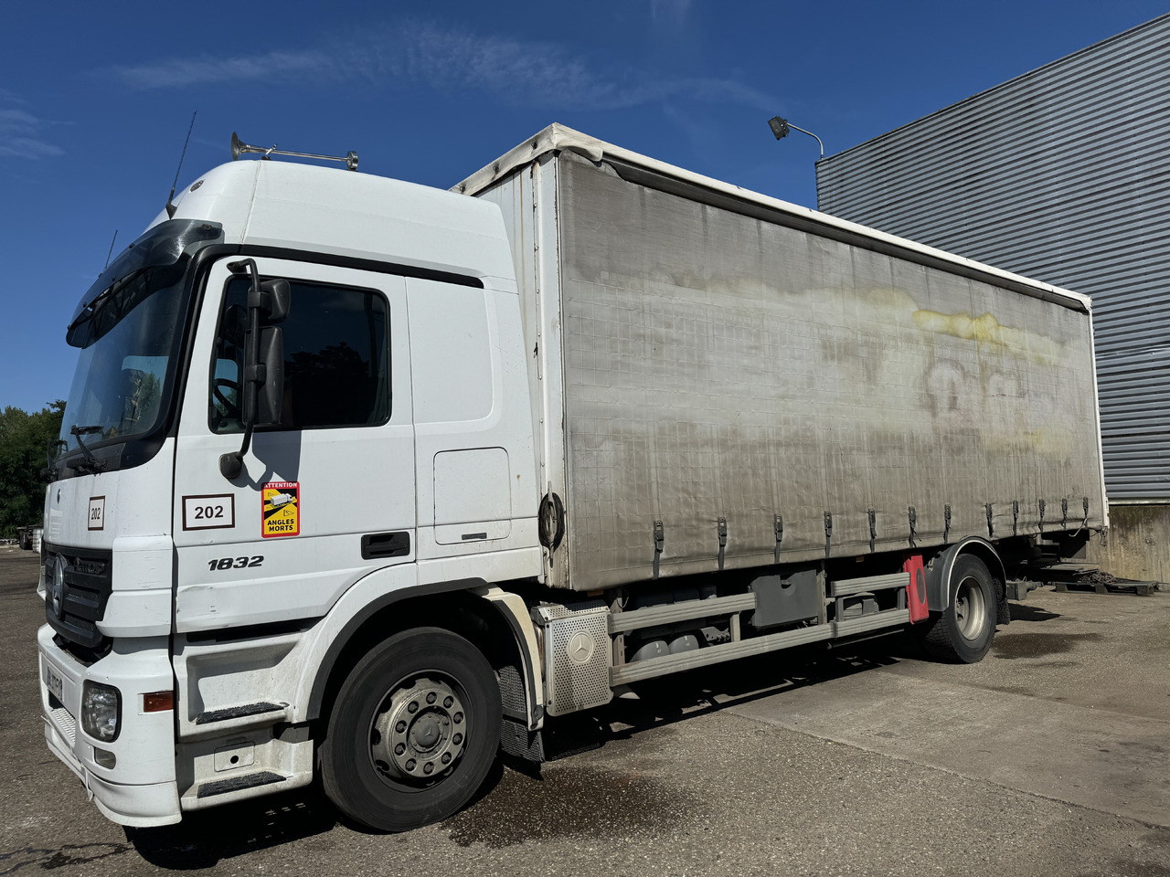 MERCEDES-BENZ ACTROS - Tentinis sunkvežimis: foto 1 MERCEDES-BENZ ACTROS - Tentinis sunkvežimis: foto 1